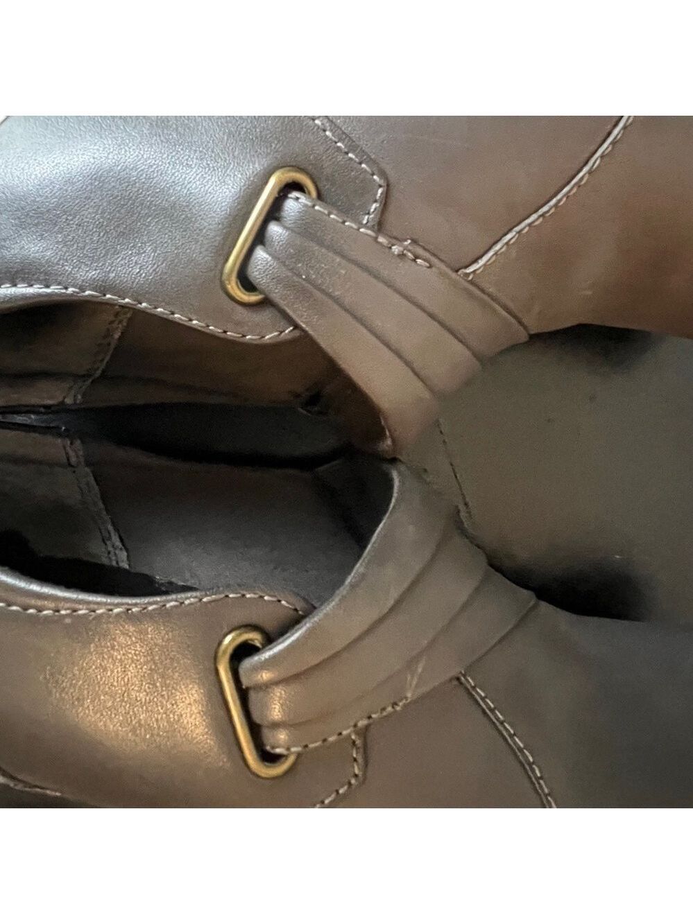 Clark’s Pleated Leather Grey Ankle Booties Block Heel Women’s Size 6.5 - Picture 5 of 9